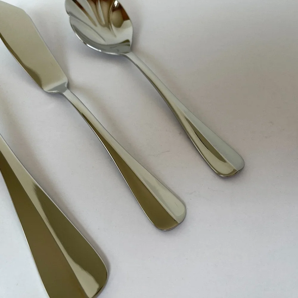 Wallace Stainless Steel Flatware BLAINE Lot of 5 Serving Pieces Unused